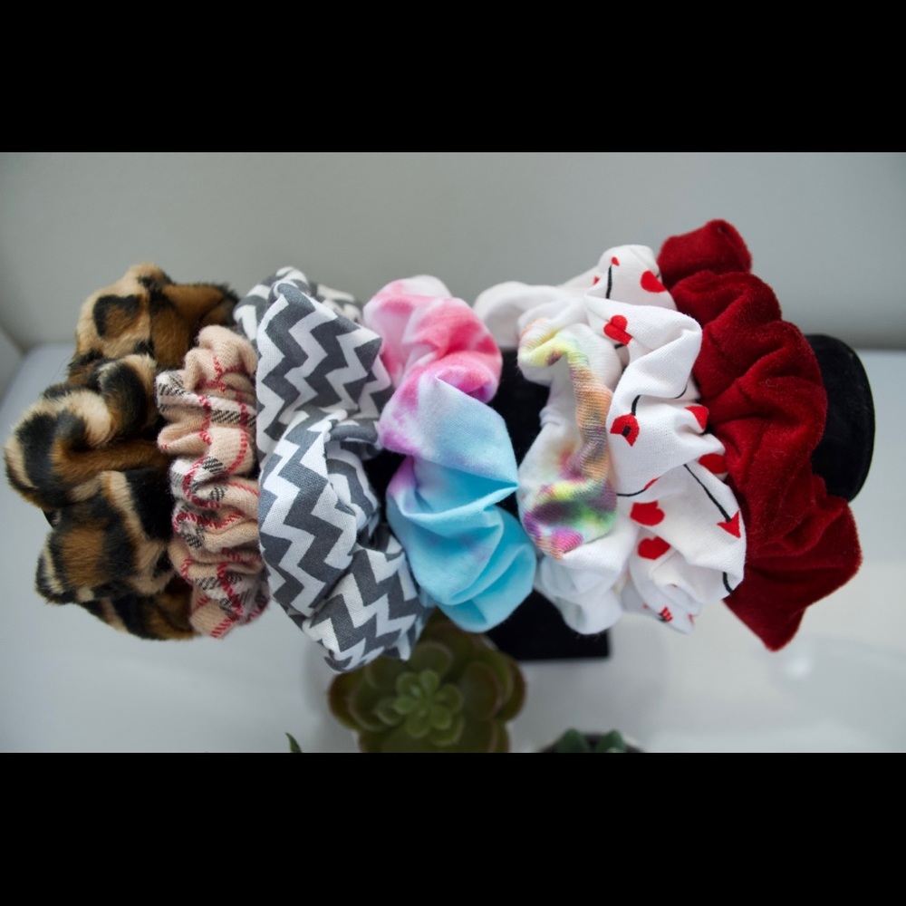 SCRUNCHIES